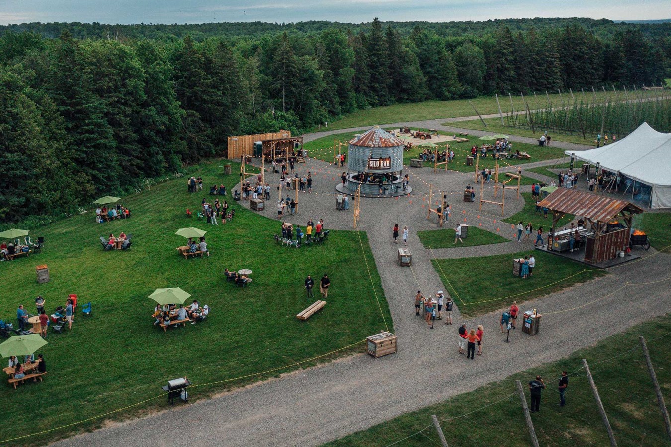 Capacité d'accueil pour les festivals et évènements extérieurs: rehaussement à 5 000 personnes