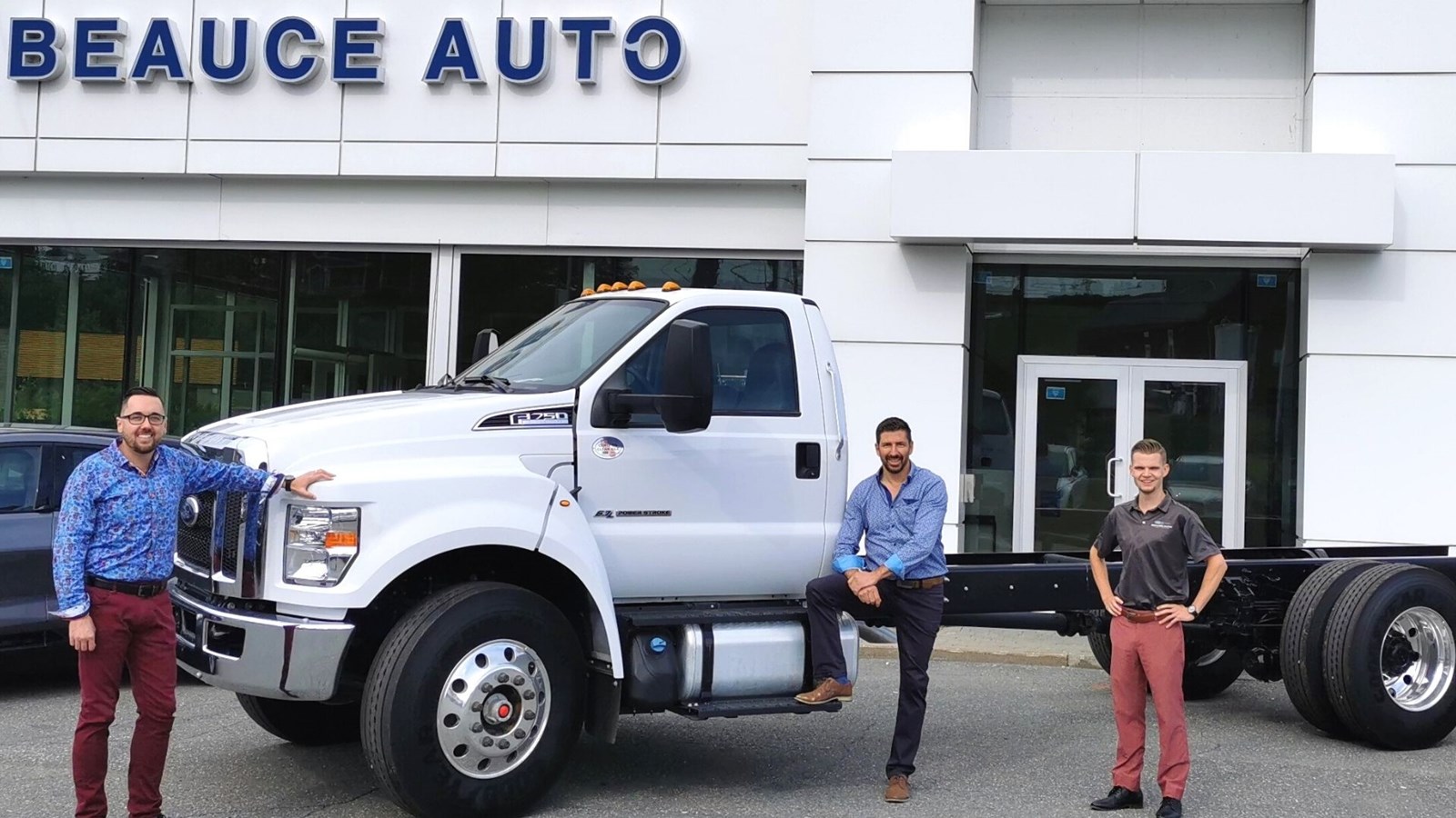 Beauce Auto devient le distributeur exclusif des camions poids moyen de Ford