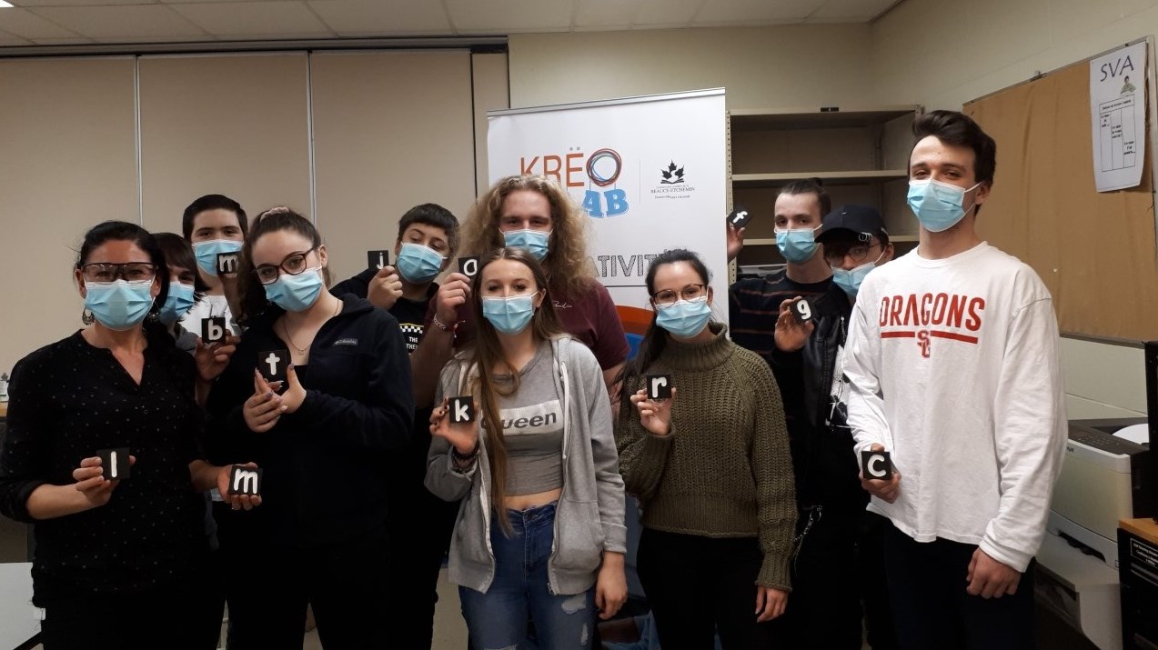 Des jeunes créent du matériel adapté pour le trouble du spectre de l'autisme