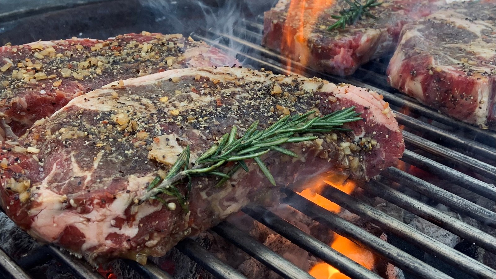 Mesures à prendre avec la cuisson de viandes sur le barbecue