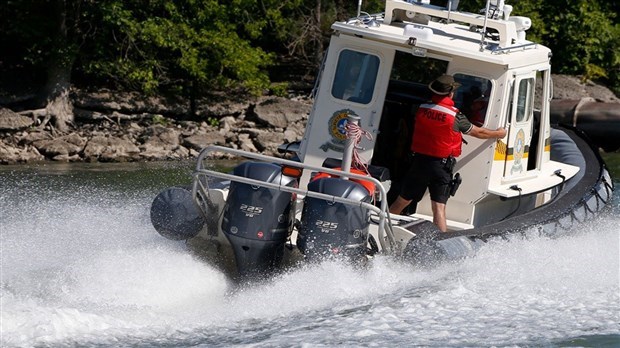 La Sûreté du Québec fera de la sensibilisation à l'alcool en embarcation