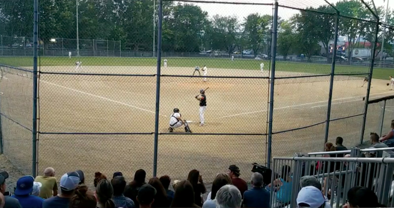 Une autre victoire à domicile pour les Jarrets Noirs