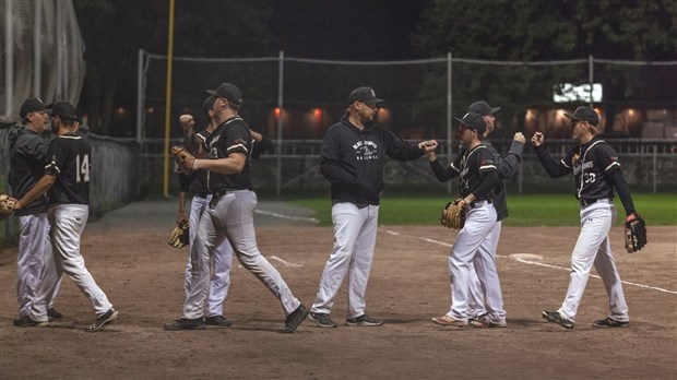 Les Black Knights obtiennent une 5e partie en série