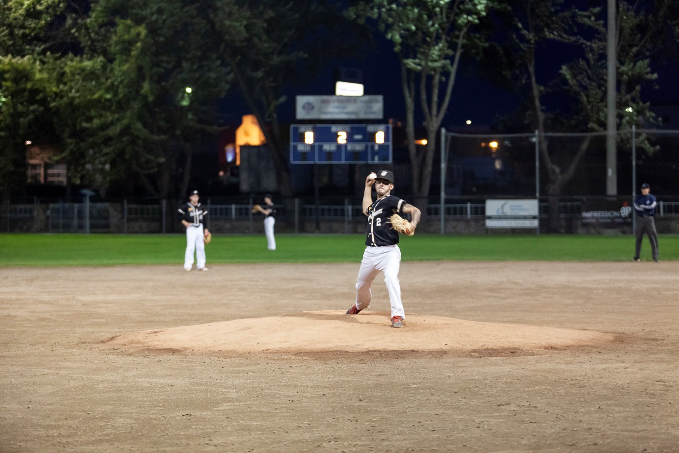 Deux défaites en série de demi-finale pour les Black Knights