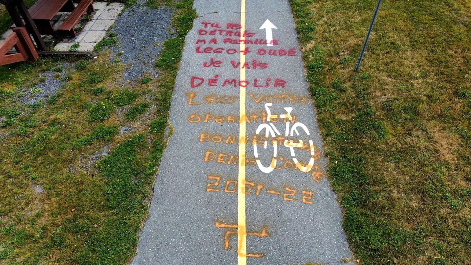 Un autre graffiti agressif découvert à Notre-Dame-des-Pins