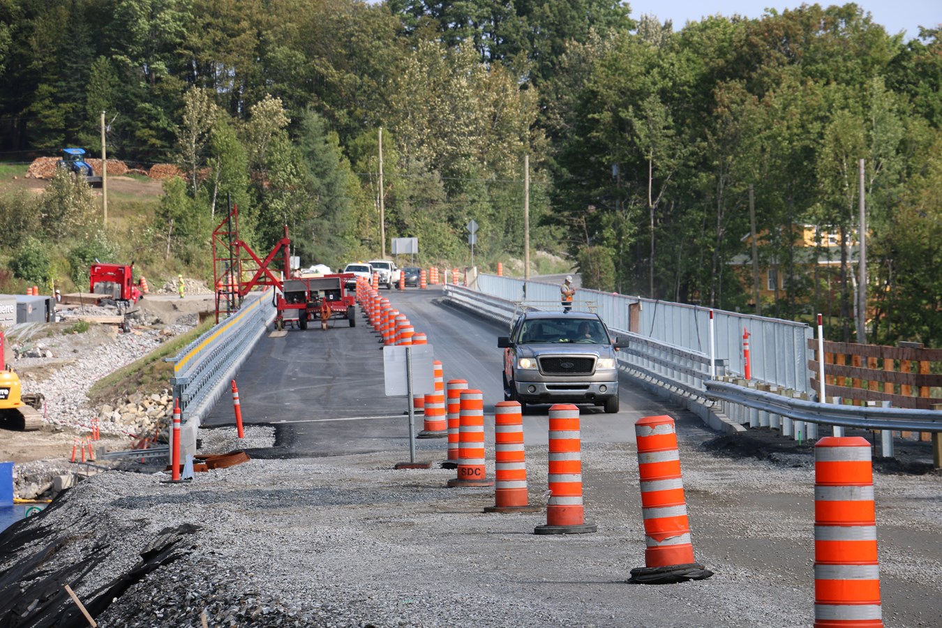 Grand lac Saint-François: mise en service partielle du nouveau pont