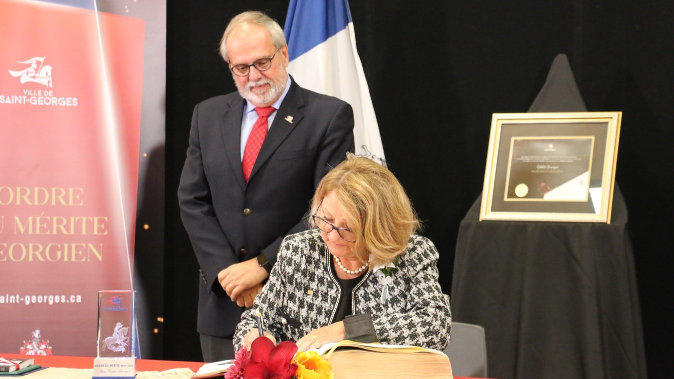 Ordre du mérite georgien: portrait de Pauline B.Pépin