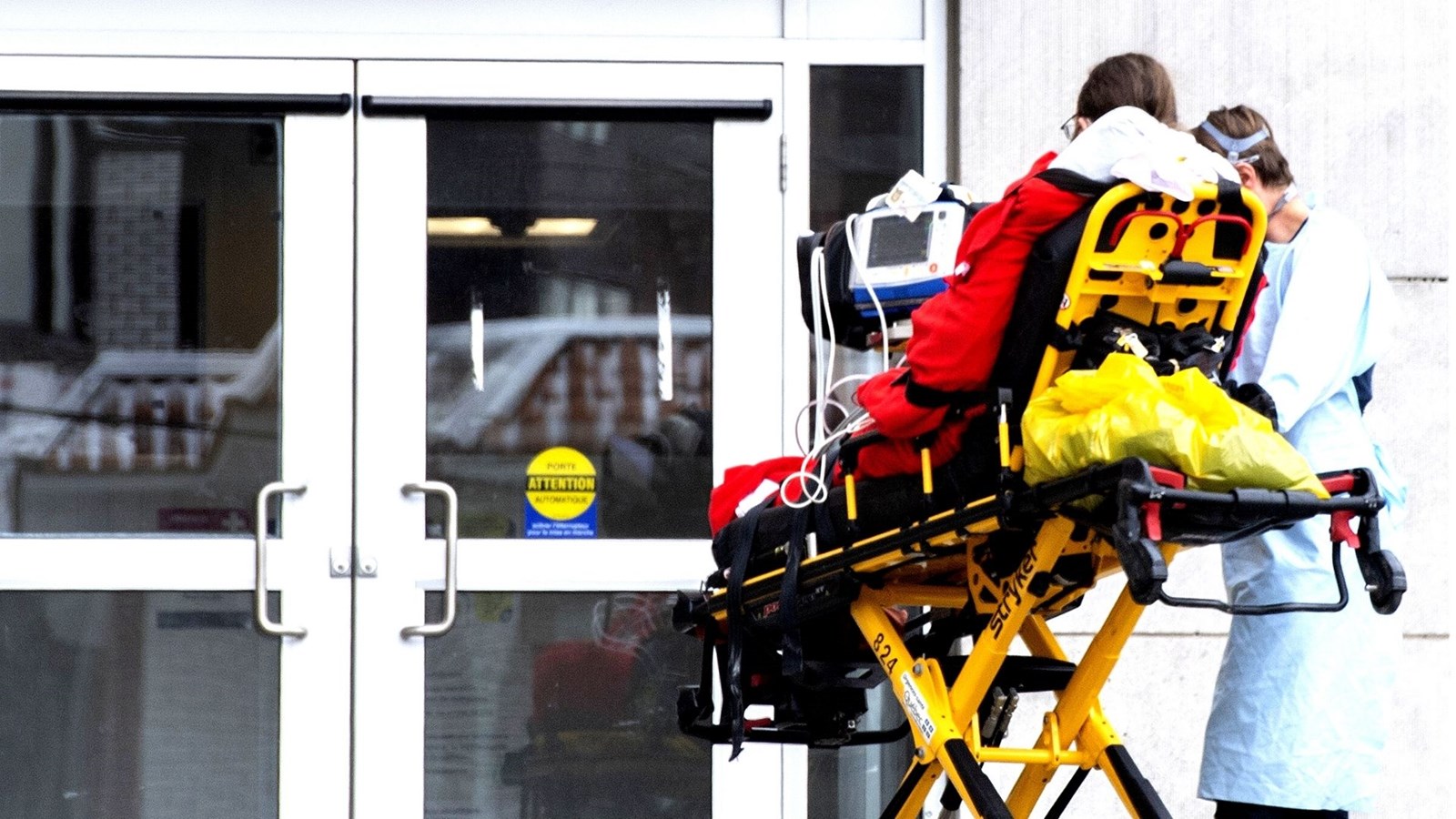 COVID-19: le tiers des patients sont non-vaccinés