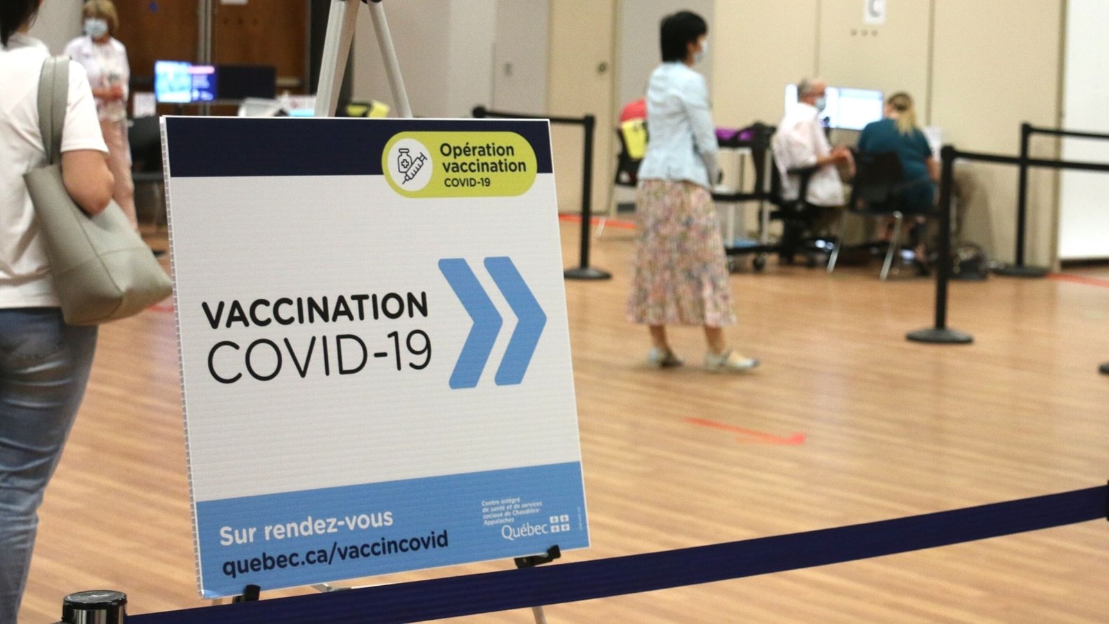 Le Collège des médecins plaide pour des mesures plus strictes pour les non vaccinés