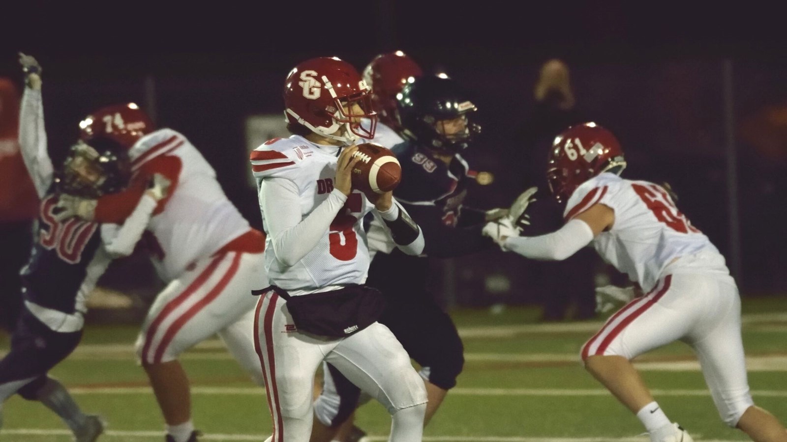 Les Dragons s’inclinent devant les Estacades