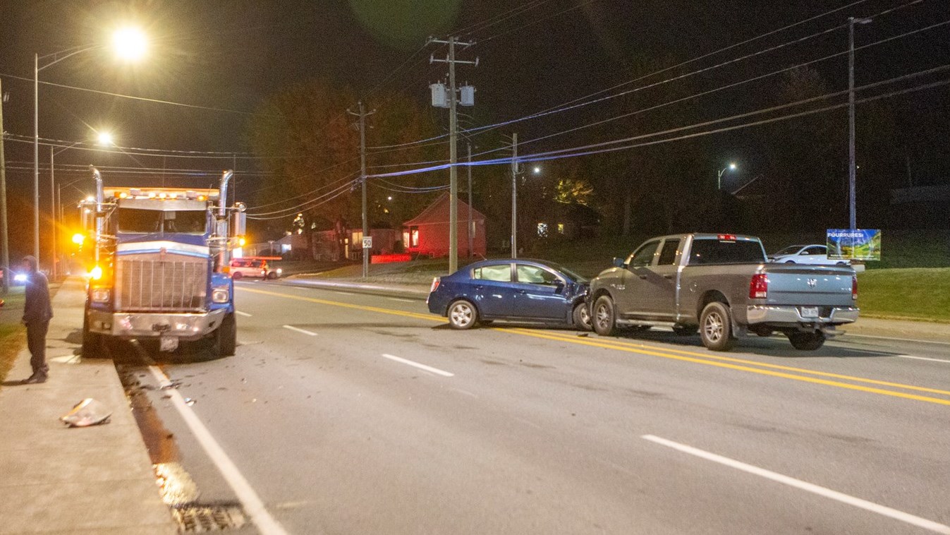 Trois véhicules impliqués dans un accident à Saint-Georges