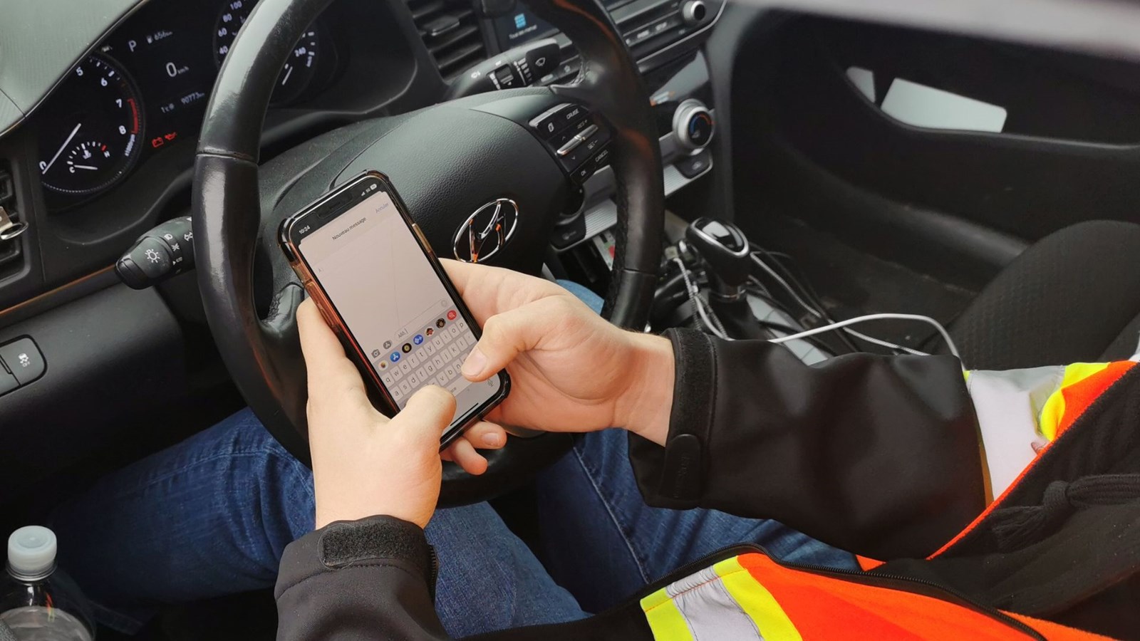 Cellulaire au volant: près de 1 000 constats émis en une semaine au Québec