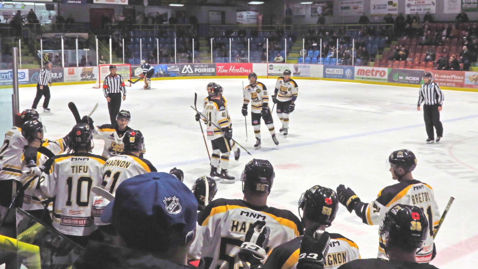 Hockey: Girard se dresse devant les 3L