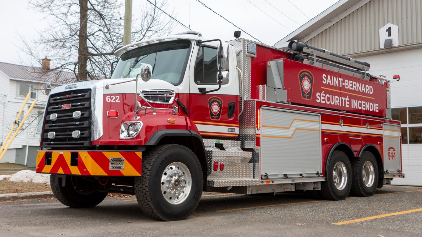 Les pompiers de Saint-Bernard s'équipent d'un nouveau camion 