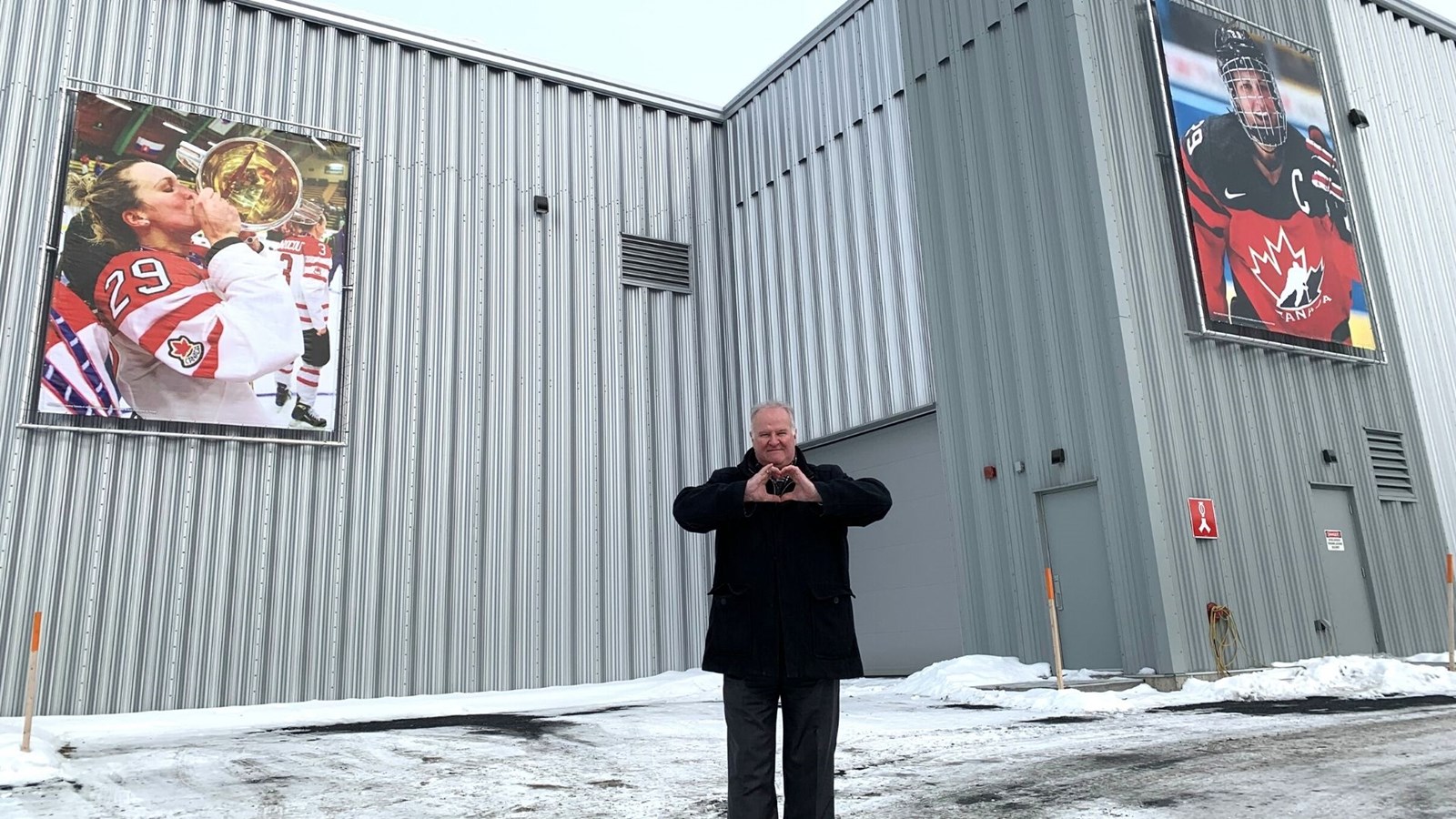 Marie-Philip Poulin maintenant bien « accrochée » à l'Aréna EJM/René-Bernard