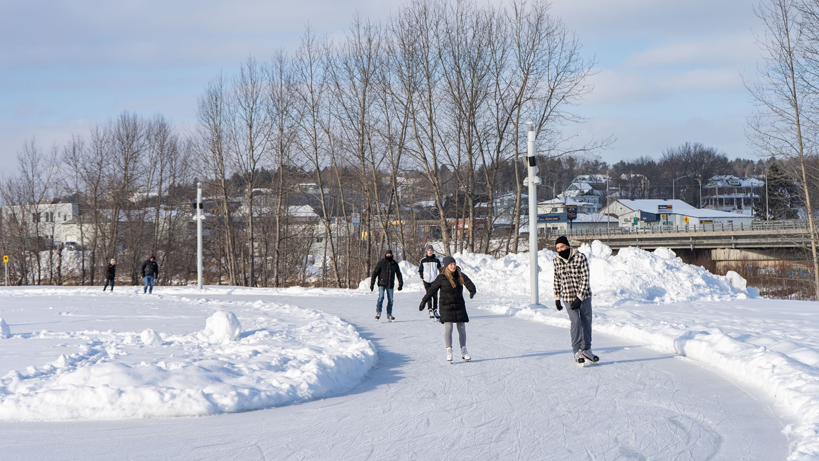 Deux patinoires extérieures de Saint-Georges sont ouvertes