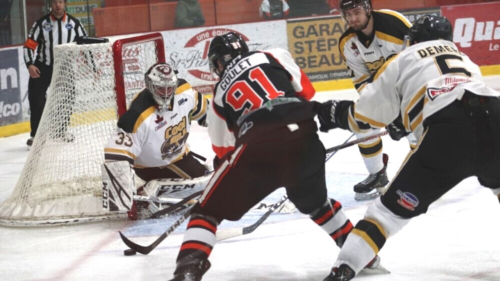 Le Cool FM défait l'Assurancia de Thetford Mines