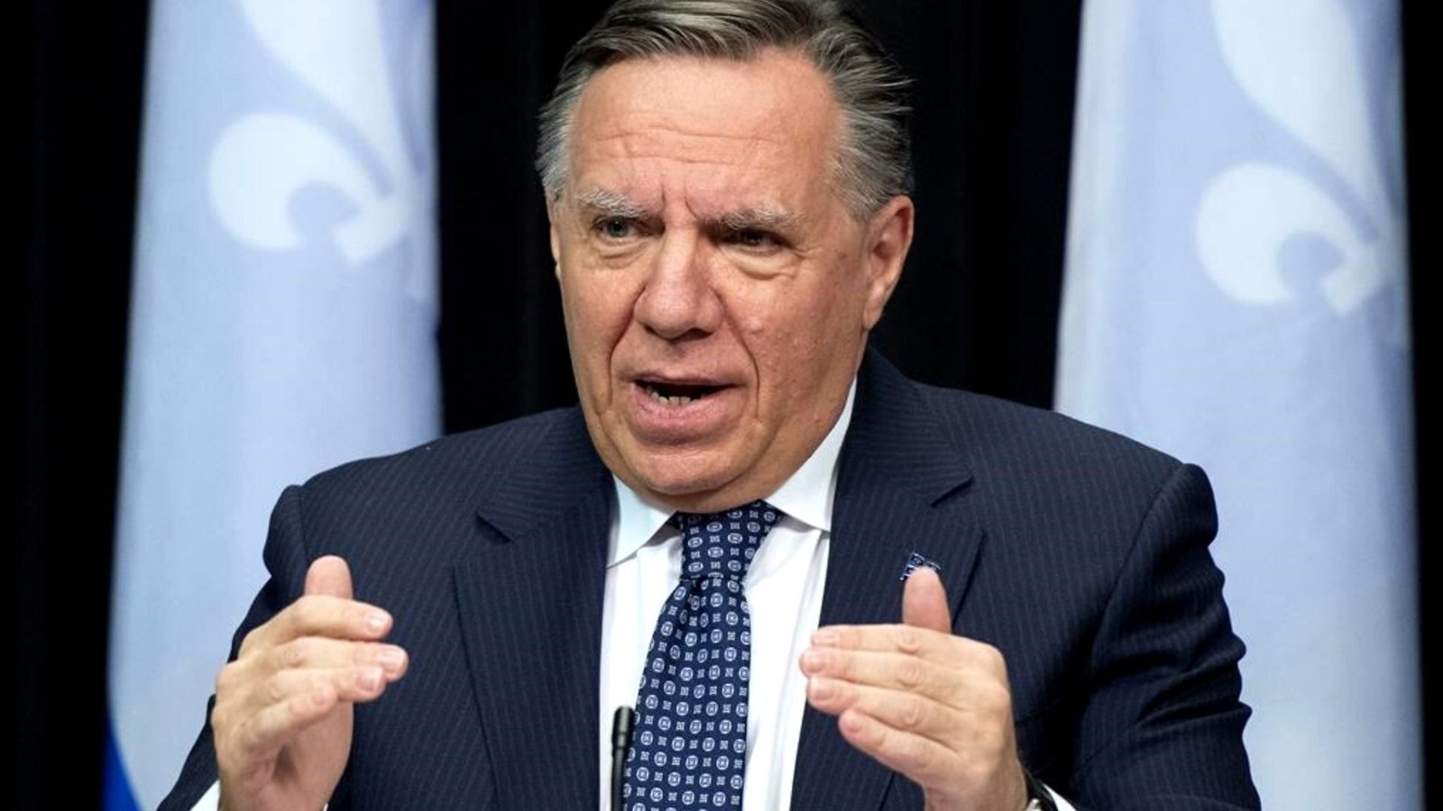 François Legault préfère compenser que de geler les tarifs ou réduire les taxes