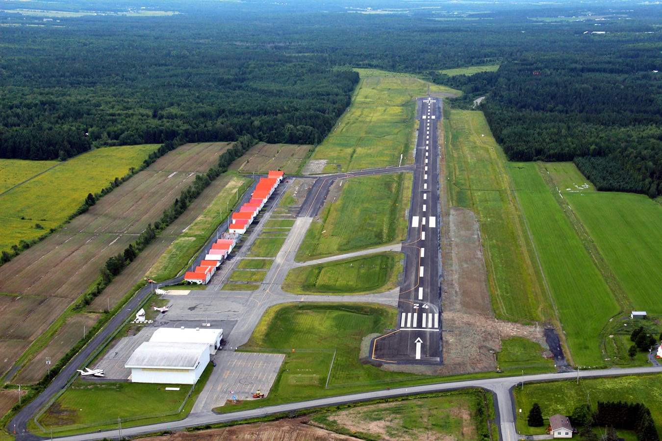 Dédouanement à l’aéroport: Saint-Georges s’insurge devant la lenteur de l’Agence des services frontaliers