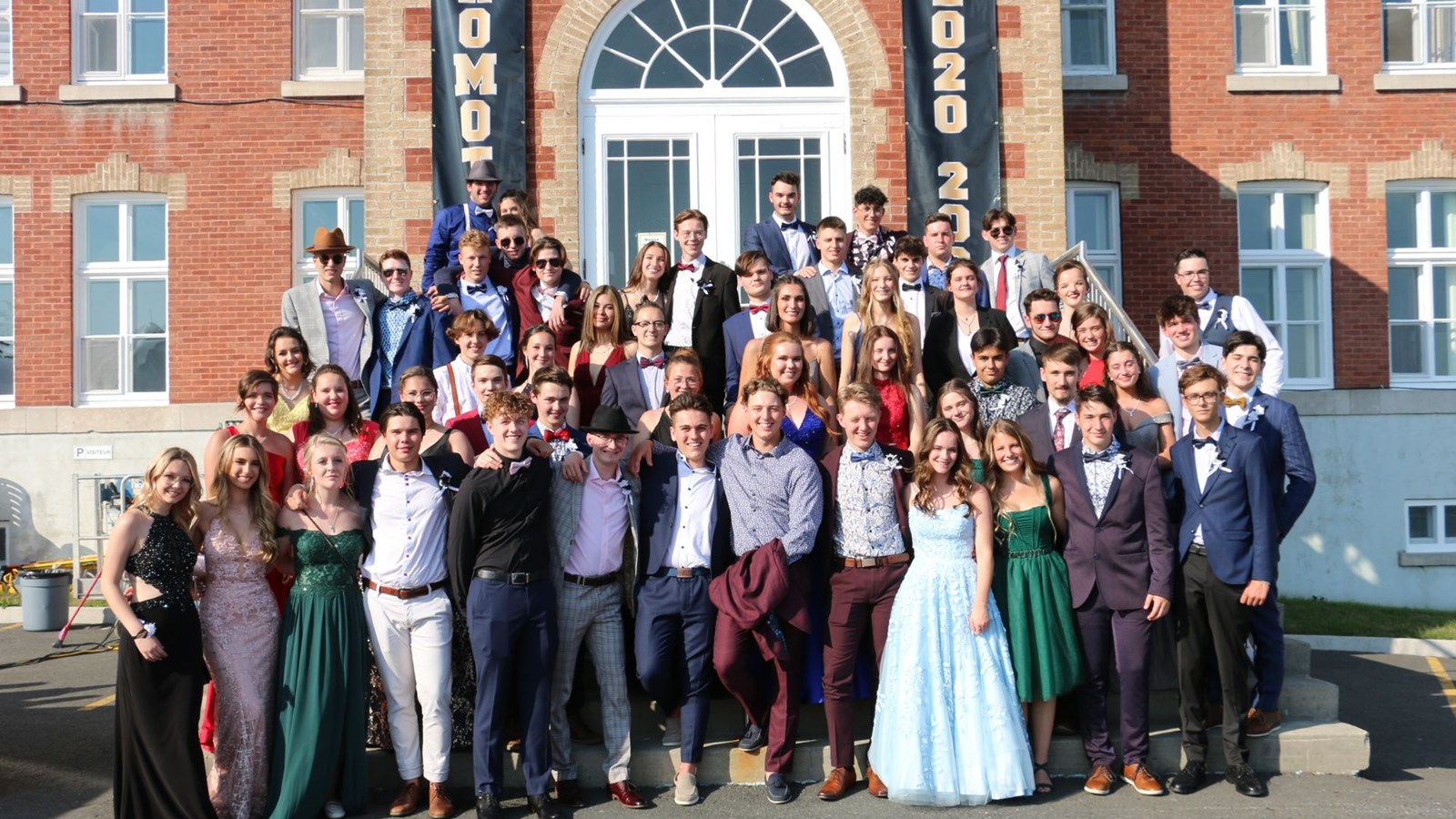 Des célébrations pour plus de 1100 finissants dans la région