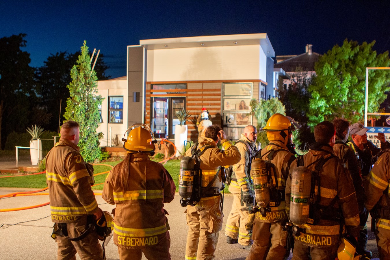 Feu de commerce à Saint-Bernard