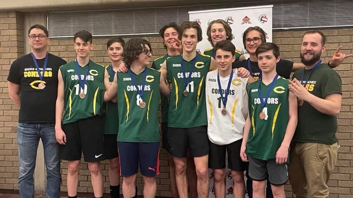 Volleyball: trois Condors selectionnés pour le programme de relève 2022