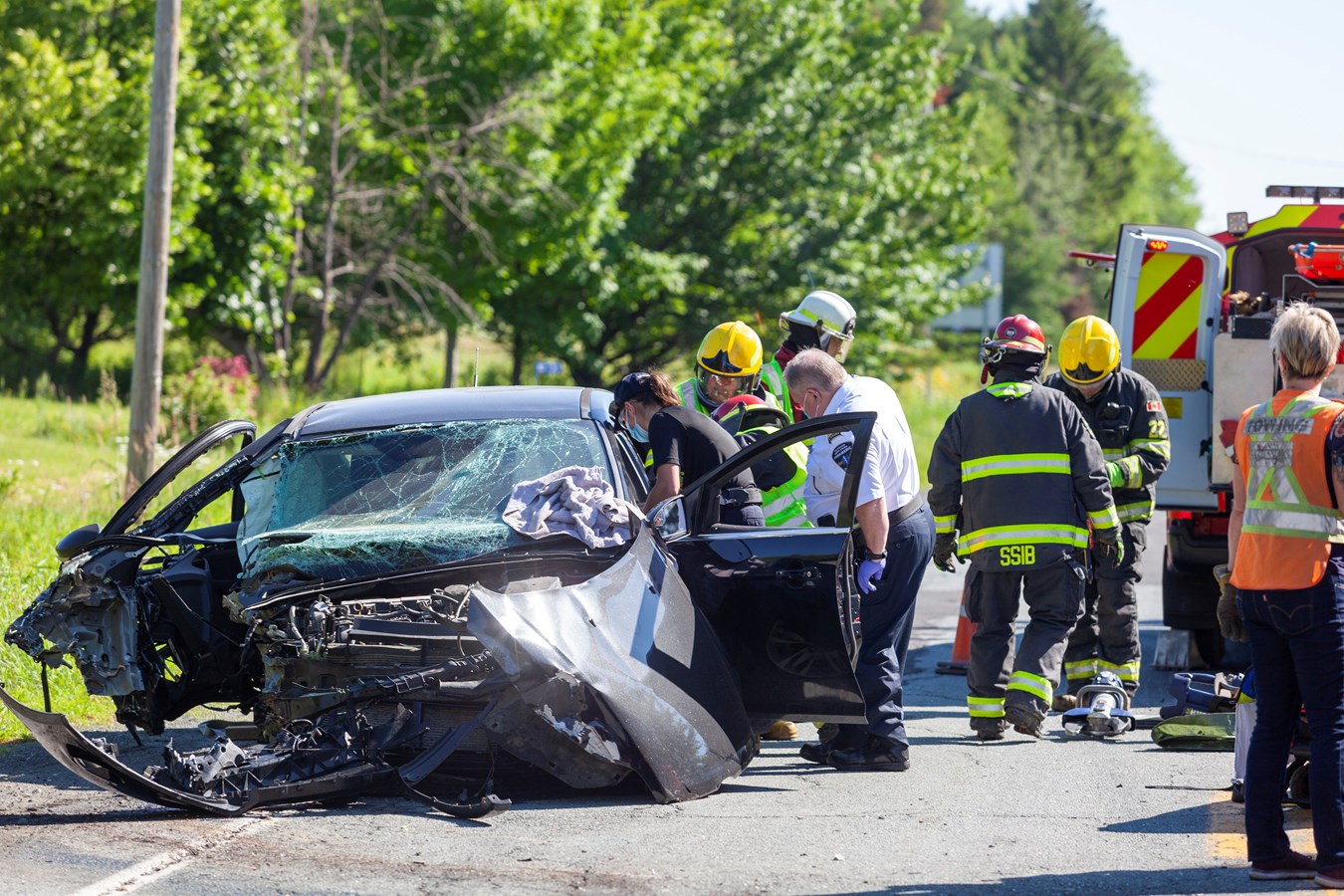 Une voiture percute une remorque sur la route du Golf à Beauceville