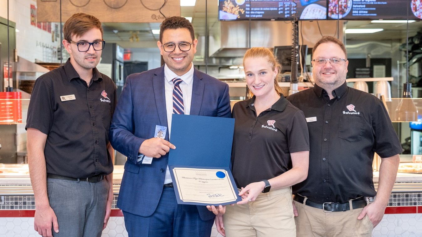 Un certificat honorifique pour Pizza Salvatoré