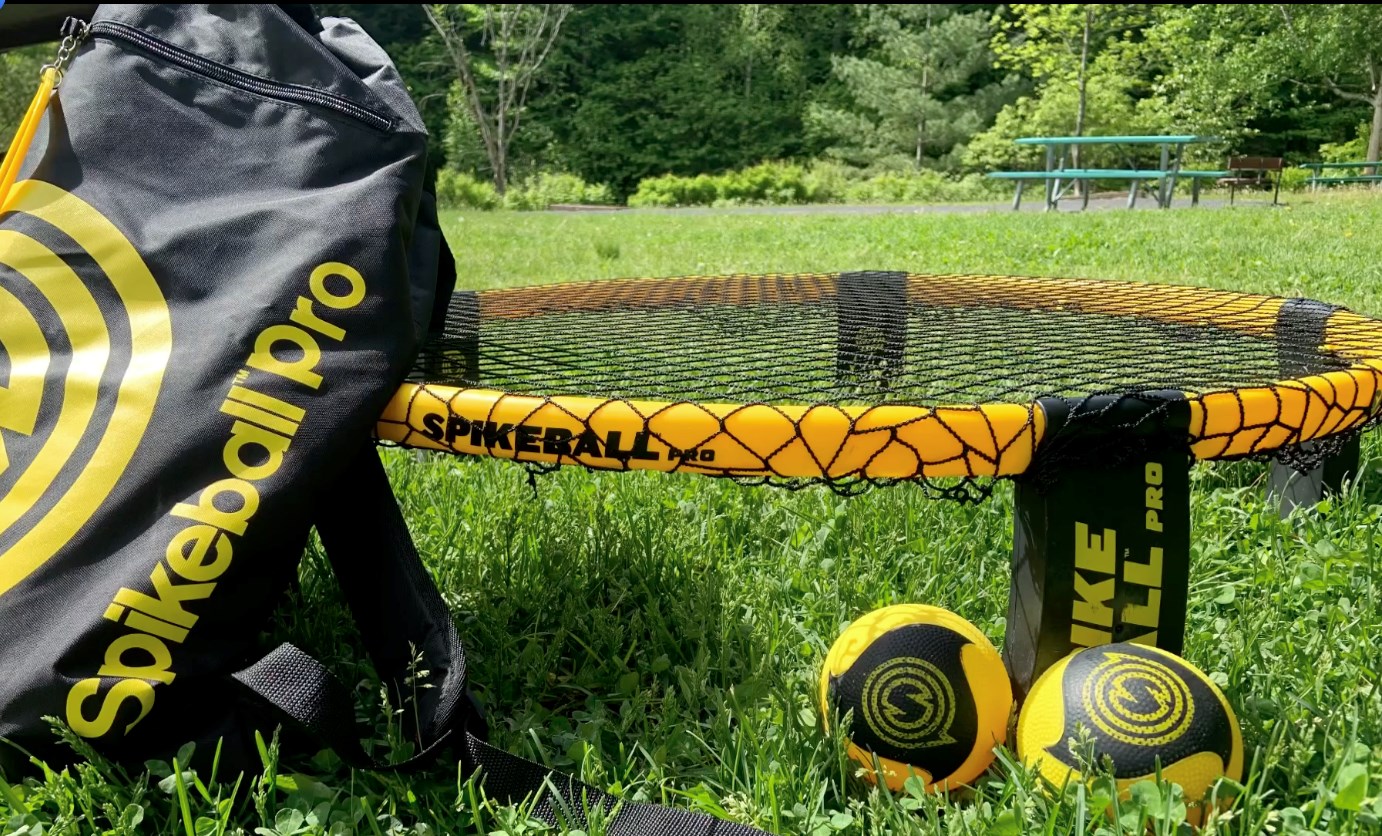Un premier tournoi de spikeball en Beauce