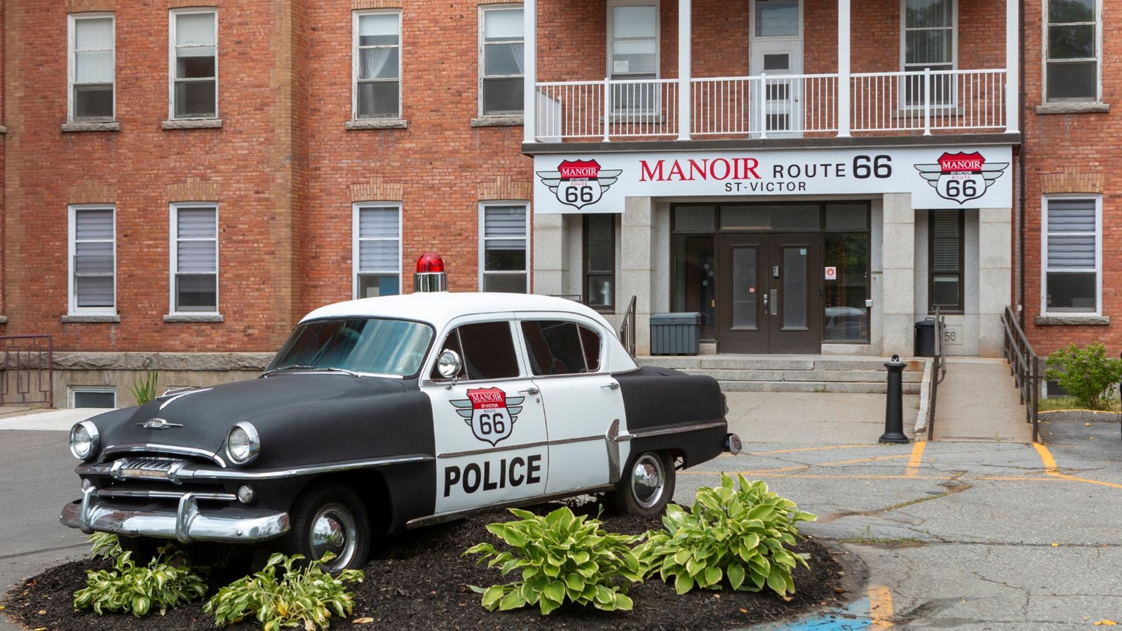 L'ancien Séminaire de Saint-Victor devient le Manoir Route 66