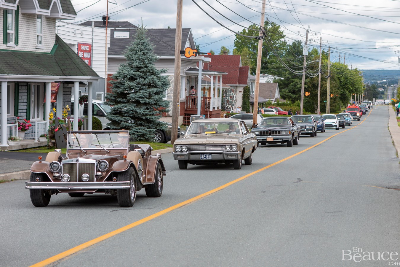 La parade de voitures anciennes de Nashville en Beauce 2022 en images