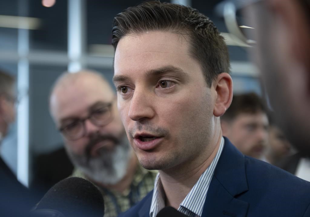 Le français est en péril au Québec, dit Jolin-Barrette