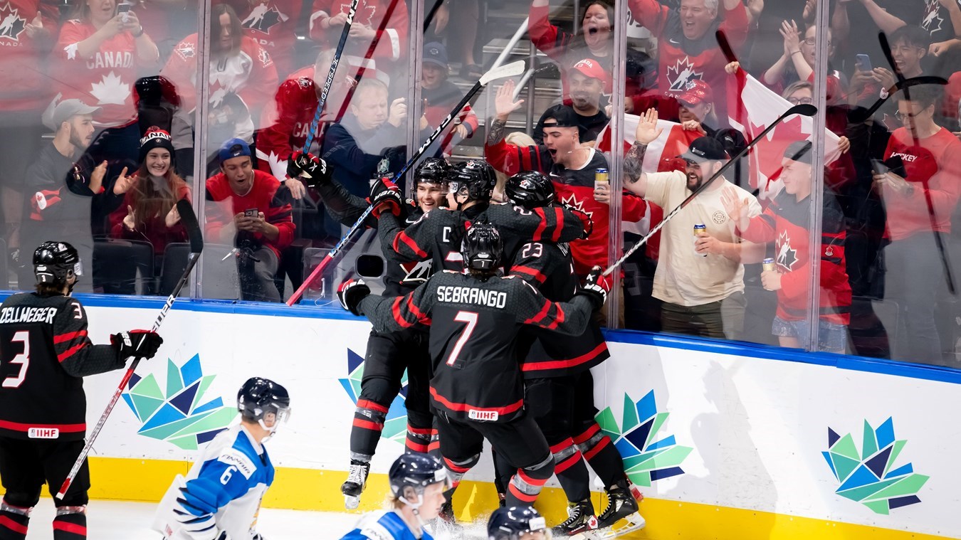 Championnat du monde de hockey junior: l'or pour Joshua Roy et ses coéquipiers