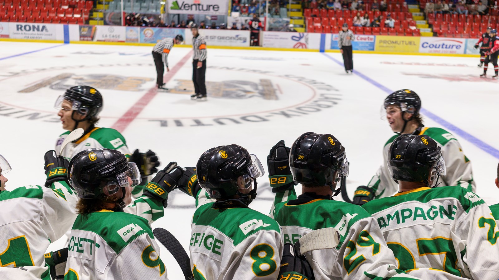 Hockey: les Condors étaient en feu pour l'ouverture de la saison