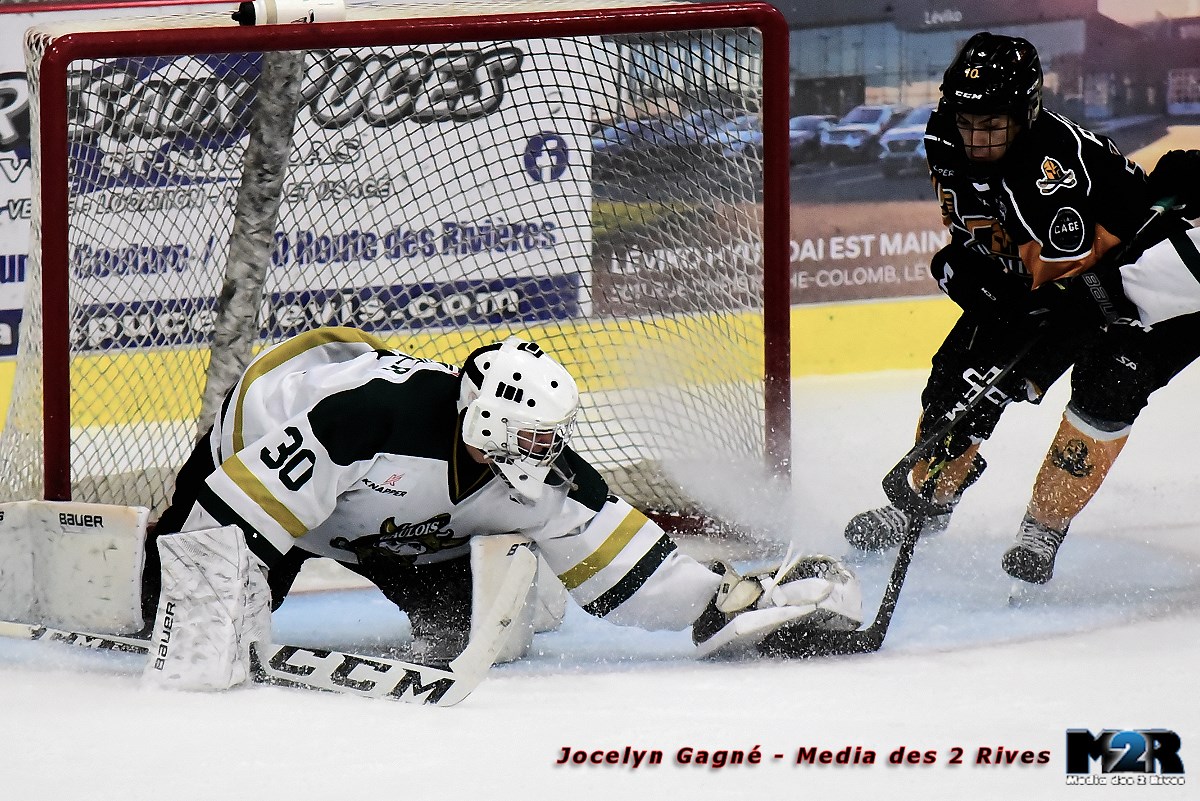 Une première victoire à domicile pour les Chevaliers