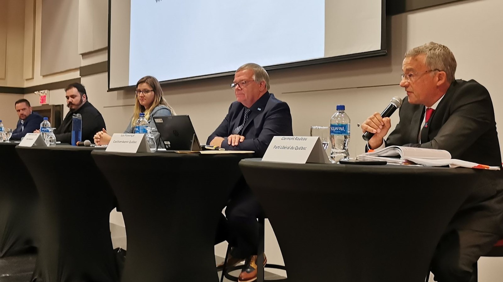 Peu d'enjeux locaux abordés au débat électoral de Beauce-Nord