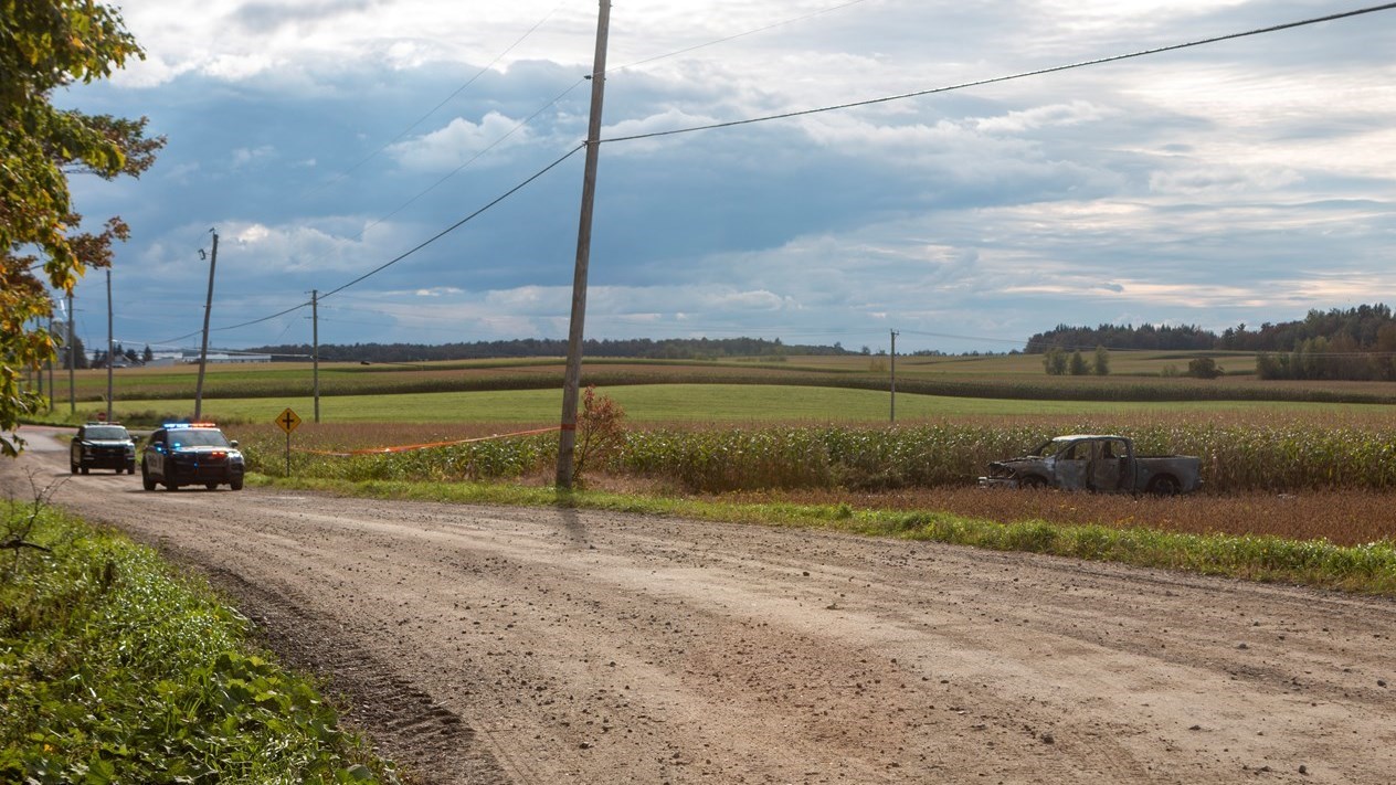 Corps retrouvé dans un véhicule incendié: il s'agirait d'un homicide