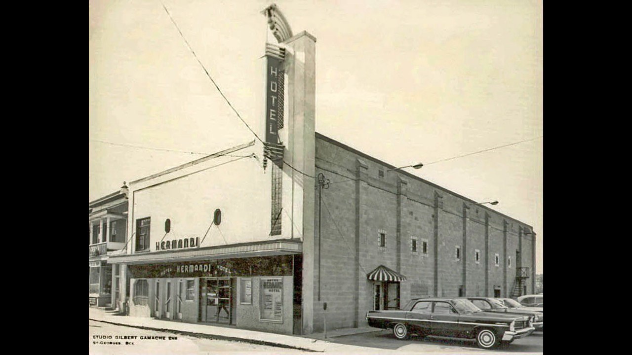Le fameux hôtel Hermandi d'autrefois sur la 2e Avenue