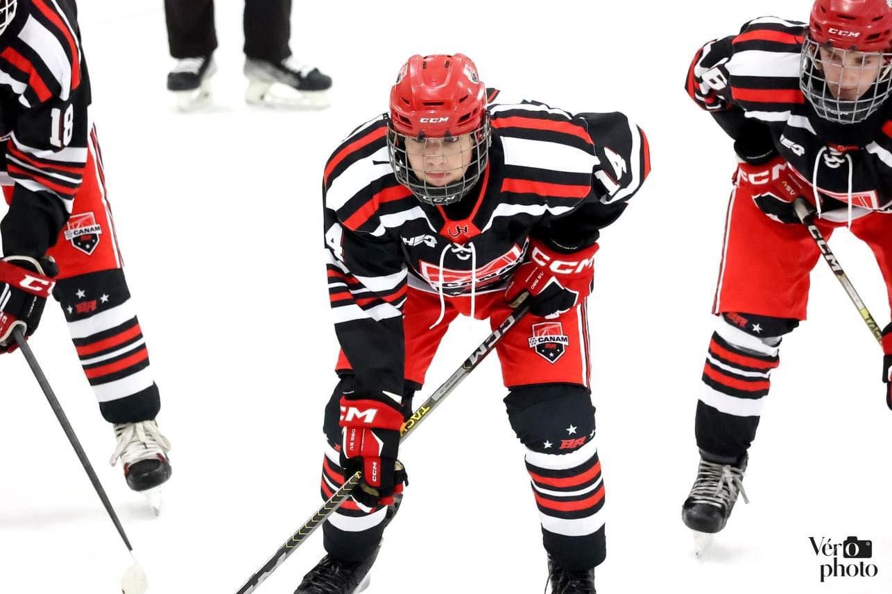 Hockey: cinq victoires en sept parties pour le Canam Beauce-Appalaches