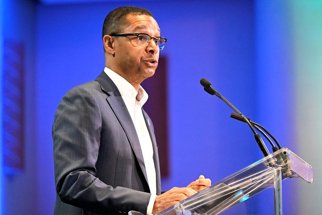 Québec dépose le projet de loi 37 pour créer un commissaire aux droits des enfants