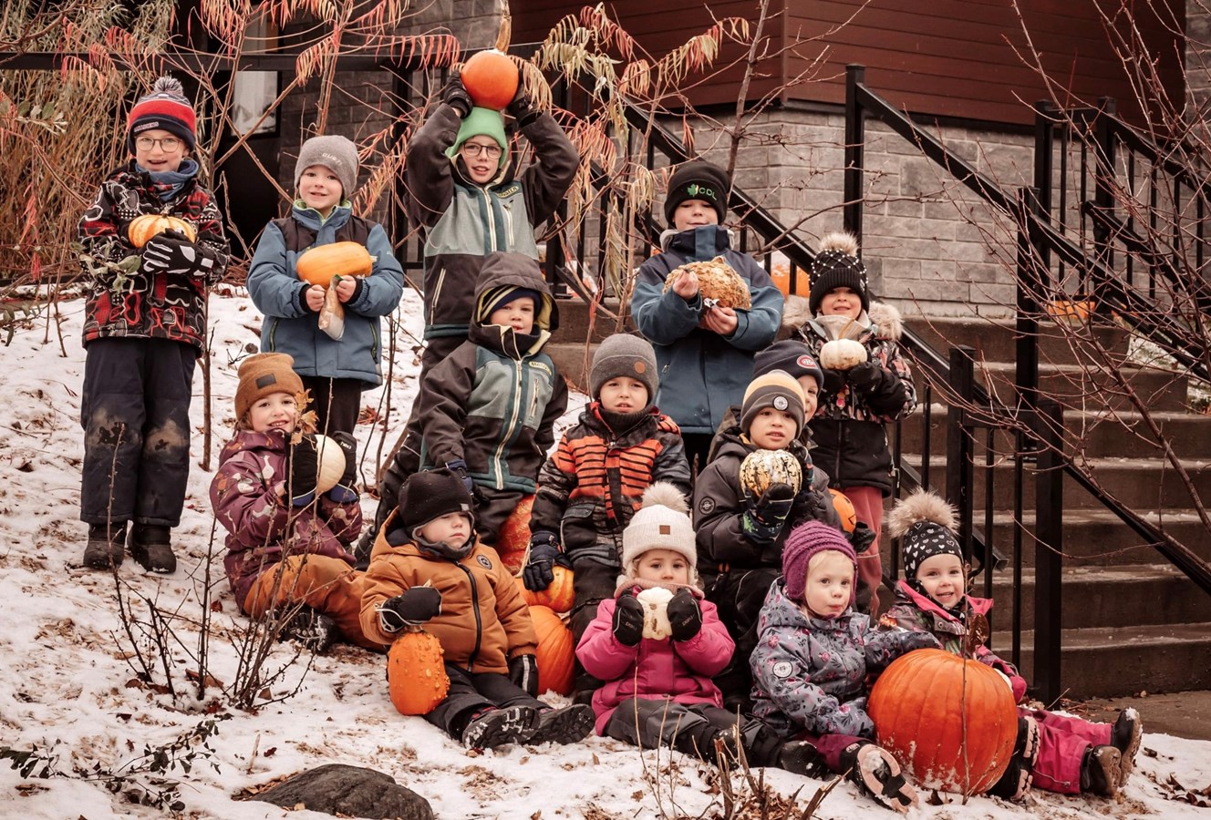 Des enfants récupèrent 3 700 livres de citrouilles pour éviter le gaspillage