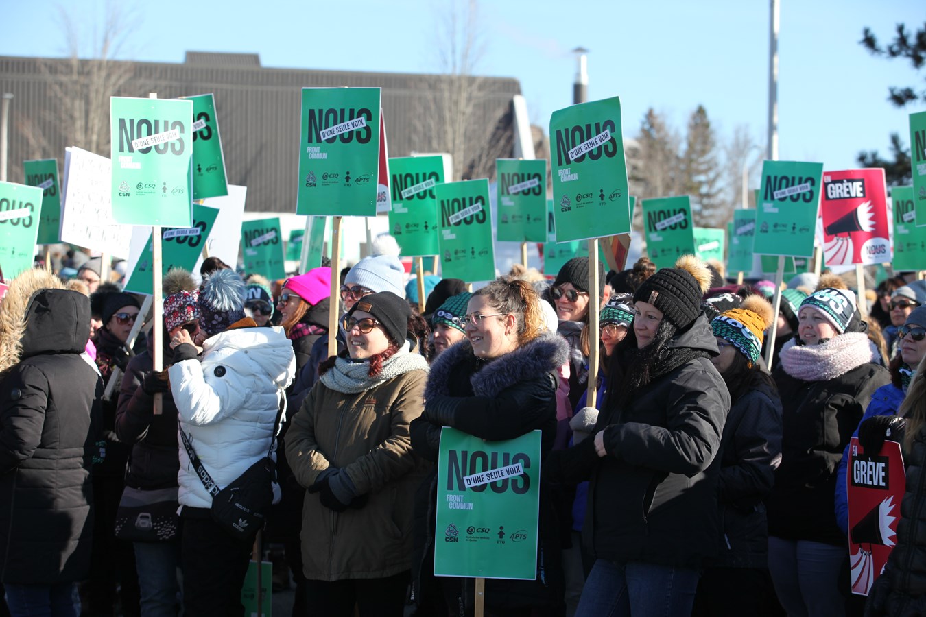 La grève se poursuit pour le Front commun: les femmes en paient le prix!