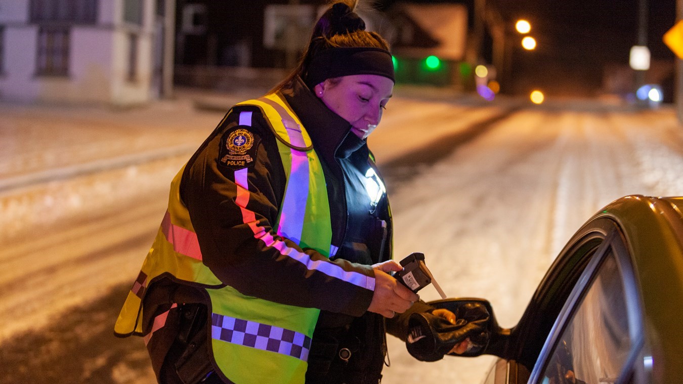 Arrestations pour conduite avec les capacités affaiblies et vols 