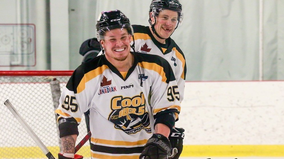 Le Cool FM tombe, mais se relève en beauté!