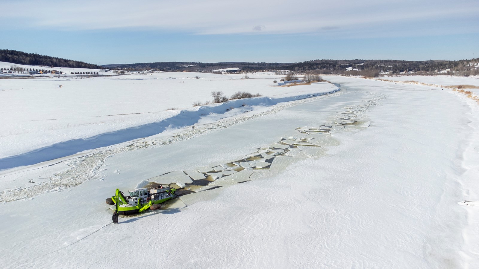 Beauceville: la pelle amphibie reprend du service