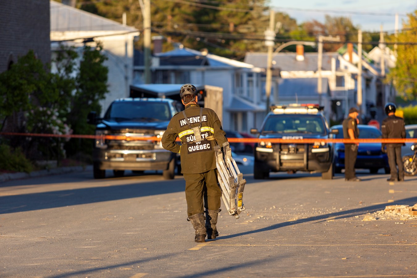 Une maison abandonnée en feu à Sainte-Marie