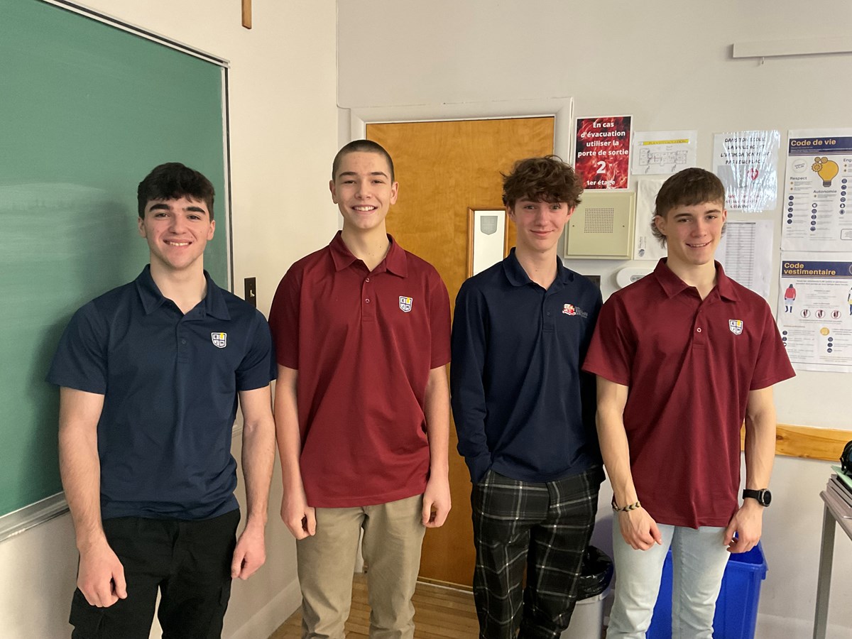 École Jésus-Marie: un marché public fait par des élèves