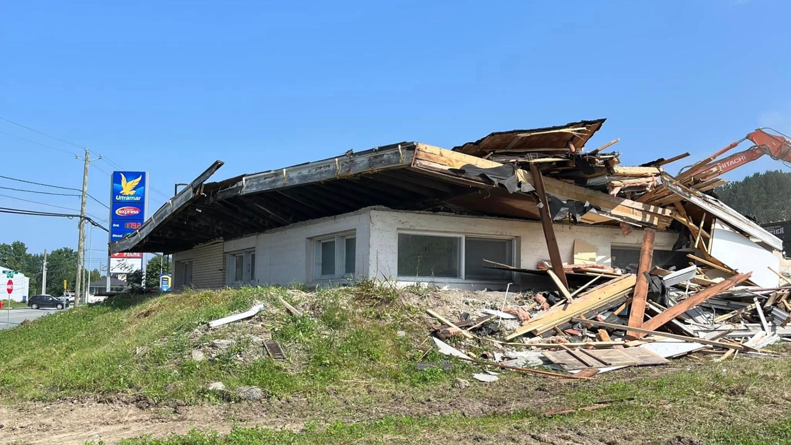 Démolition sur le boulevard Lacroix