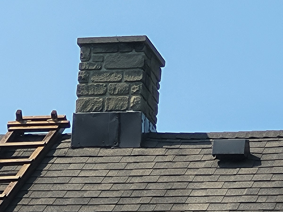 Feu de cheminée à Notre-Dame-des-Pins