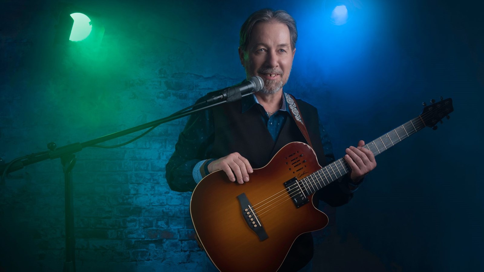 Un premier album pour l'auteur-compositeur-interprète Michel Roy